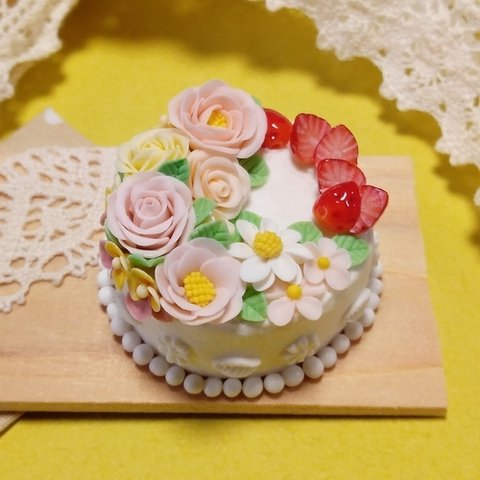 【ミニチュアフード】苺のフラワーケーキ　その10