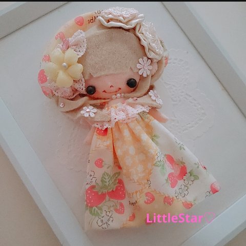 いちご柄🍓ボンネットドレスDoll♡ドールチャーム♡ドール♡フェルト♡