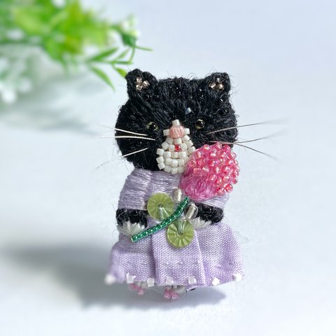 母の日⑨春のおともだちブローチ 刺繍ブローチ ビーズ　猫　黒猫　花　ドール