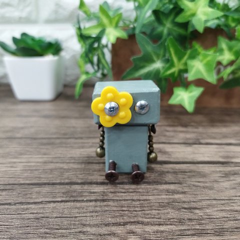 【861】木のロボット　木製のロボット　ハンドメイド　木製雑貨 インテリア　置物