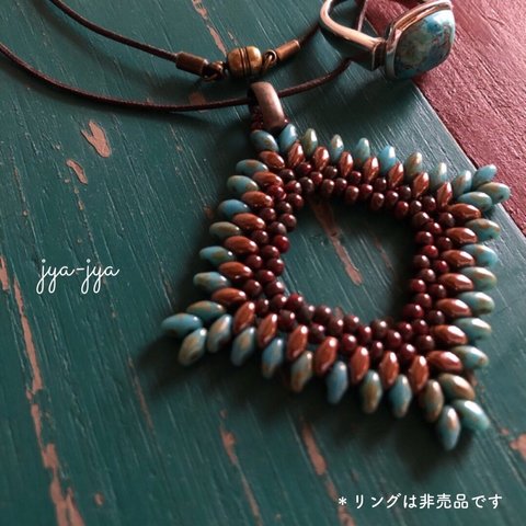 beads necklace - turquoise rhombus