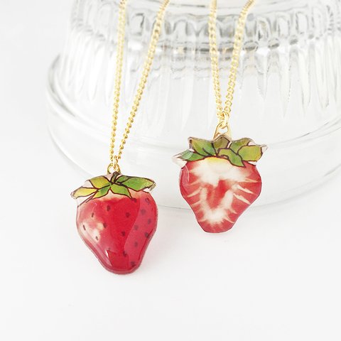 Strawberry Necklace 赤い苺のネックレス【A・B備考欄ご記入下さい】