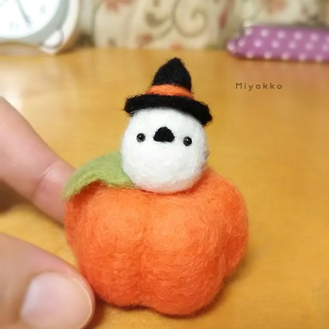 ハロウィン🎃シマエナガ