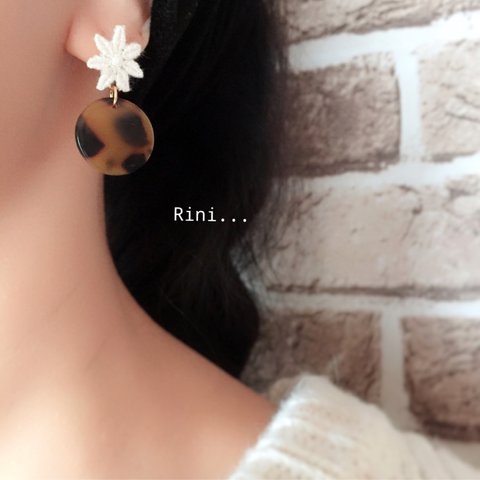 【SALE】べっ甲＊小花レース＊ピアス/イヤリング