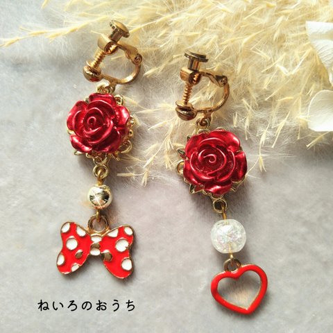 薔薇とリボン🎀ハート❤アンティーク風ピアス/イヤリング