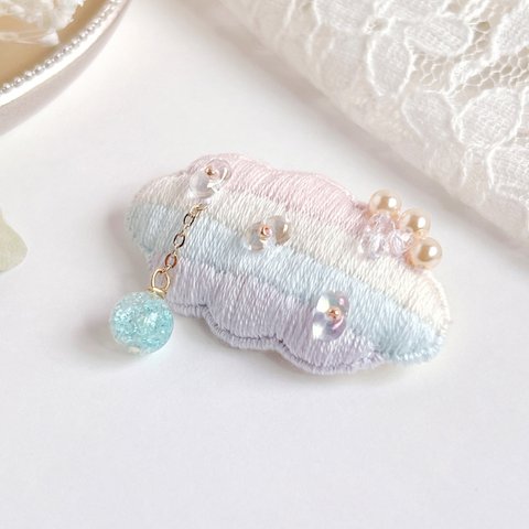 刺繍ブローチ＊彩雲