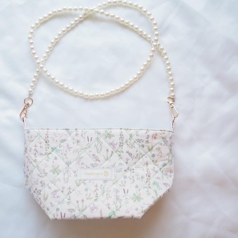 【B品】リバティ　セオ　ハンドキルティング　ショルダーバッグ🌷