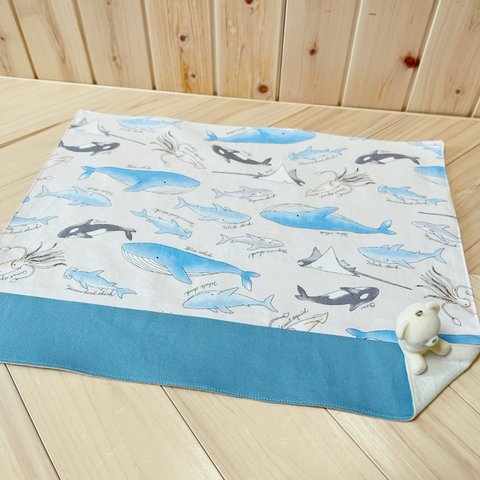 単品🐳ランチョンマット🦈　単品＊　くじら　シャチ　海の仲間　魚🐟シンプル　くすみカラー🩵＊サイズ変更承ります＊