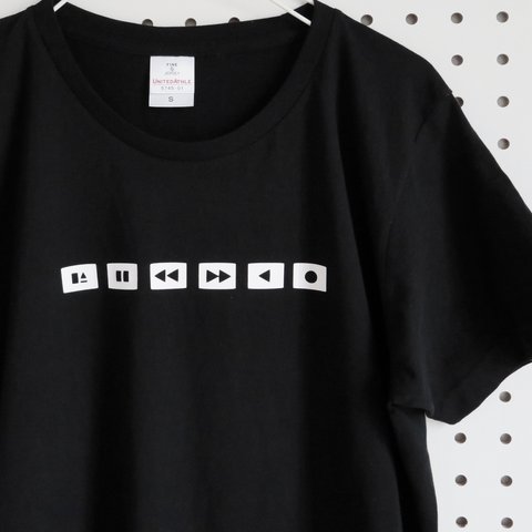 ラジカセTシャツ【ブラック】ケイブマン ユニセックス オリジナル 半袖 Tシャツ