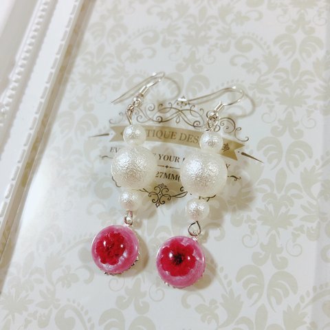 お花ピアス