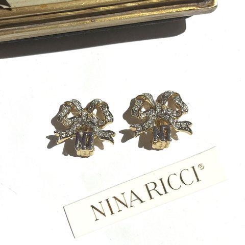 0968 90s VINTAGE NINARICCI リボン×ストーン ゴールドニナリッチ  フラワー　ストーン　イヤリング  クリップ　ブライダル　結婚式　 ヴィンテージ  アンティーク　ブランド　