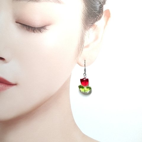 チューリップのピアス🌷