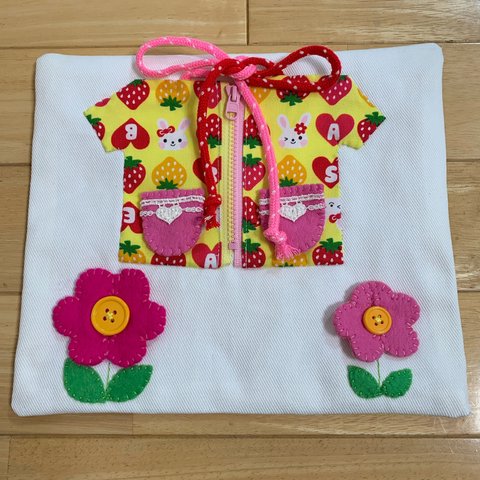 〈再販〉手作り・布・よくばり知育玩具・いちご・ハート・お花