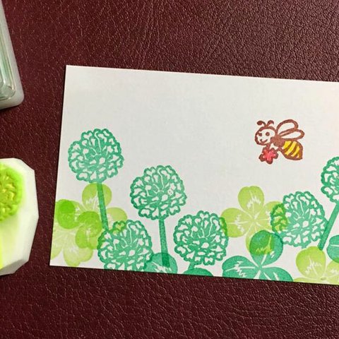 シロツメクサの花の消しゴムはんこ（持ち手つき）