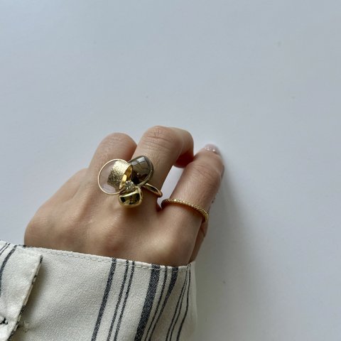 gold design ring