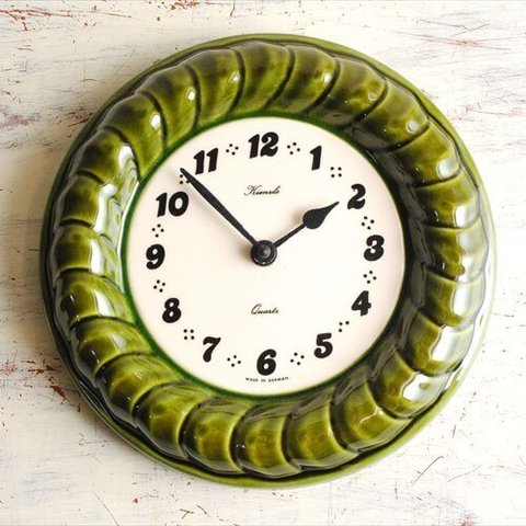 ドイツ製 KIENZLE きれいなグリーン陶器の壁時計 電池式 キンツレー 壁掛け時計 セラミック キッチンクロック アンティーク