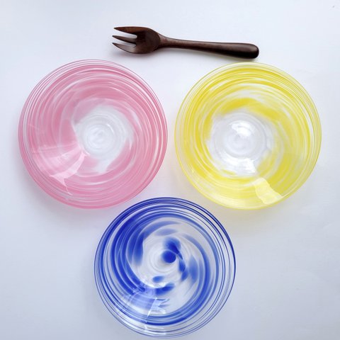 ★ミルキーカラーのガラス小皿(単品・３色展開)
