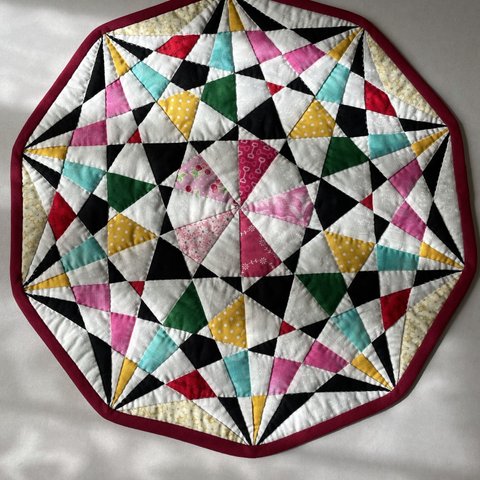 10角形のキルトマット（黒ミックス）