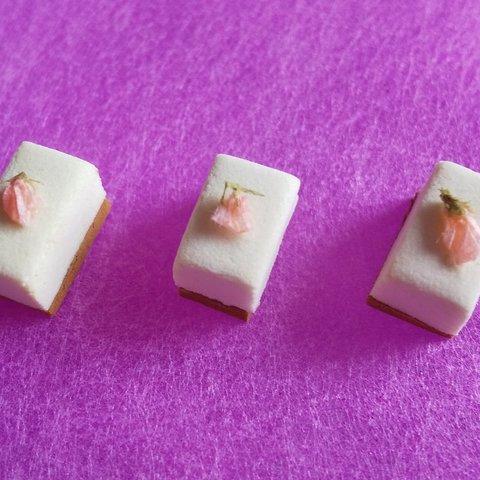 ミニチュア桜ケーキのシール