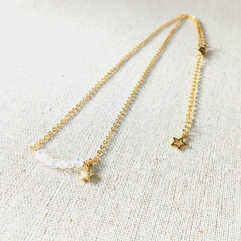 【再販】【SALE!】7連ブルームーンストーンと星のネックレス