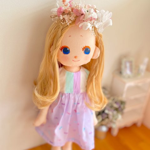 tiara doll ブルー目×ライトゴールドヘア