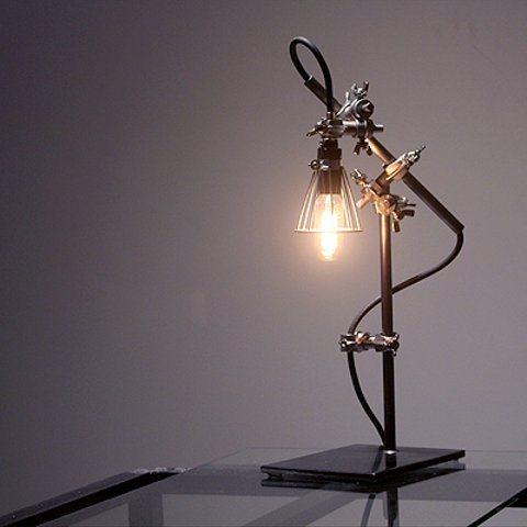 Labo-Wire-Table lamp