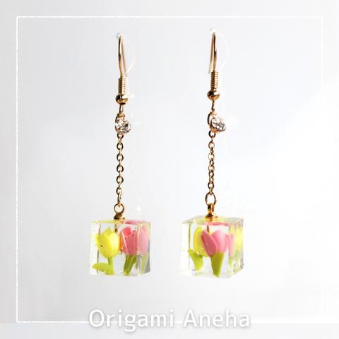 New✨ チューリップ 🌷（ピアス / イヤリング） ミニチュア 春 花 揺れる アクセサリー