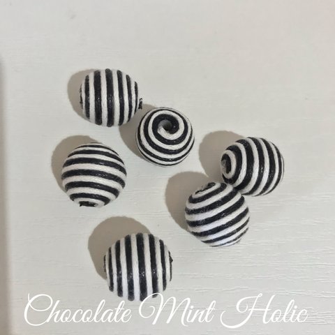 【12/20再入荷】★6個★ブラック&ホワイト ぐるぐる ボーダー ビーズ black & white border beads