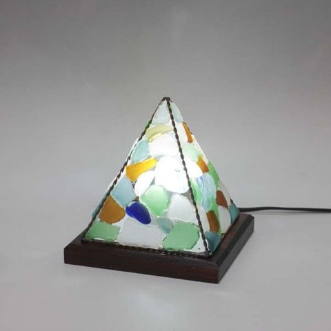 シーグラスのランプ　ピラミッドランプSー37
