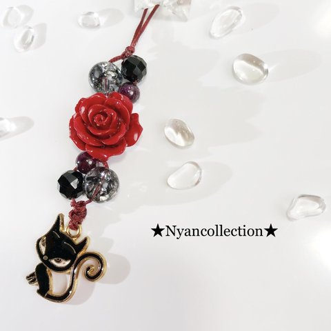 Nyancollectionオリジナル♪華やかな天然石ストラップ ♡開運の猫BLACK♡ 逆境に打ち勝つ！