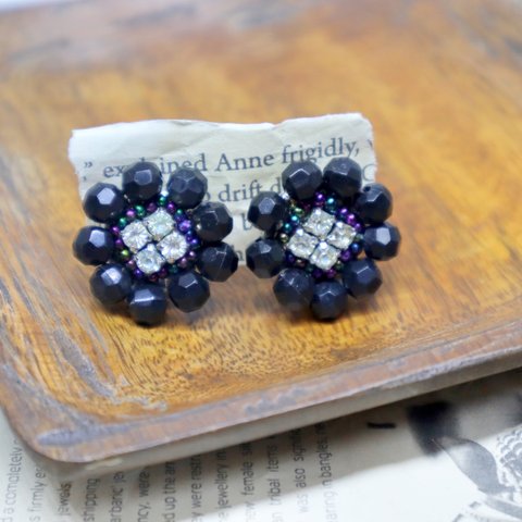 [Clip-on earrings]Black and bijoux earrings #43