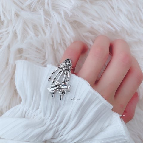 新作＊ dark ribbon hand ring