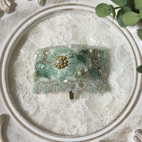 No.2💚グリーンのインド刺繍リボン　ポニーフック💚