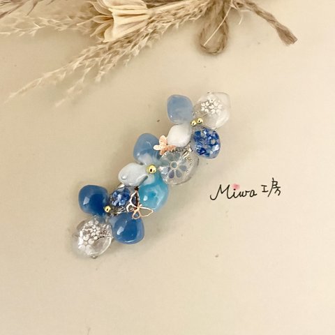 ブルーのお花のヘアクリップ　No.122