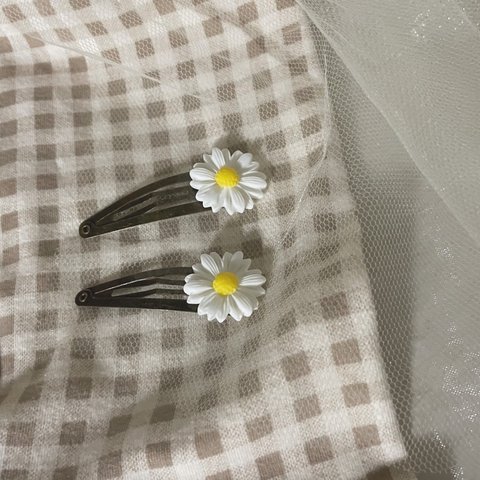 再入荷(2)daisy hairpin ❁ デイジーヘアピン　アンティーク　秋冬　ぱっちんどめ　スリーピン