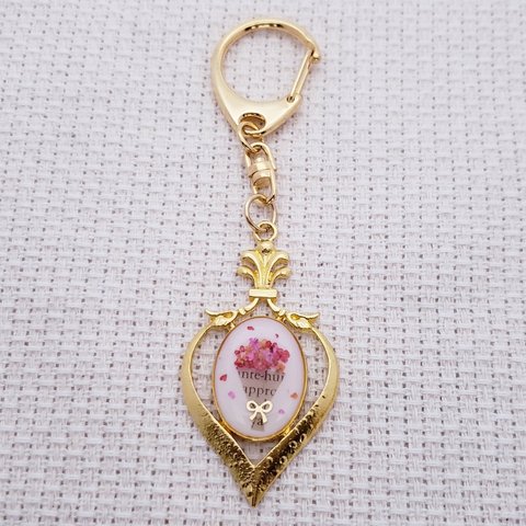 レジン キーホルダー 花束　赤