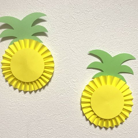 壁面飾り　パイナップル