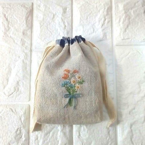 野の花ブーケ刺繍のミニ巾着（キナリ）