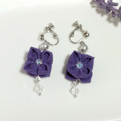 つまみ細工の耳飾り（紫陽花）　　　　　　　💜紫音💜　