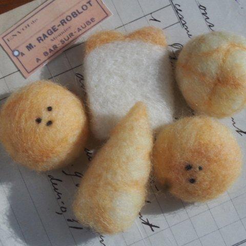 羊毛キット　森のふわふわパン　メロンパン　あんぱん　食パン　チョココロネ　2個ｓｅｔ　ハンドメイド　工作　羊毛フェルト