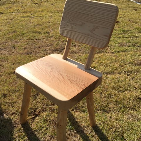 木製の椅子 子供用　スツール　無垢材　吉野杉　アウトドア