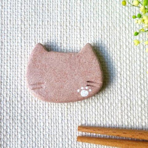 小さなカフェ猫　箸置き　いちご