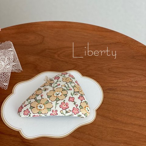 Liberty三角パッチンピン♡ Celandineイエローオレンジ系