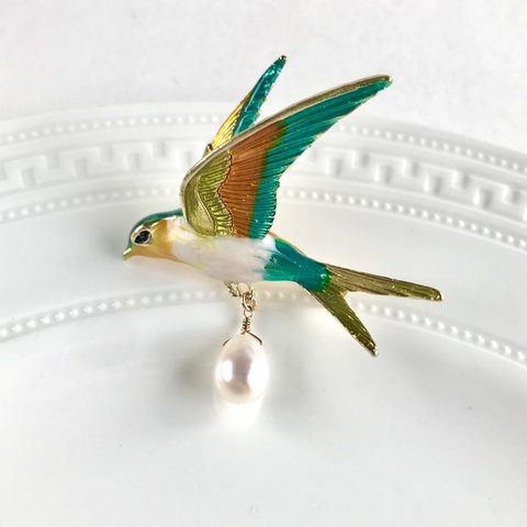 雫の本真珠と小鳥のアンティーク風ブローチ