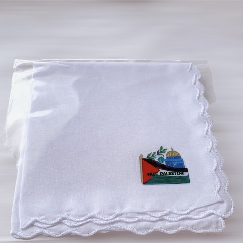 アルアクサ・モスクとパレスチナ国旗のハンカチ