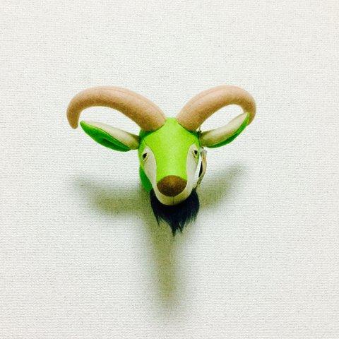 ANIMAL TROPHY・Goatヤギ(フェルト仕様)S.size
