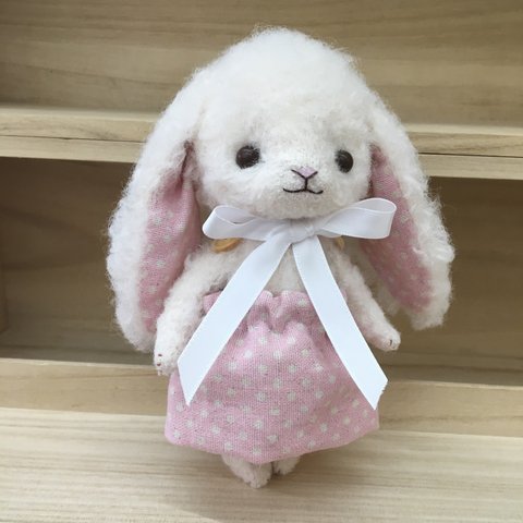 ハンドメイド　ロングイヤー長耳メルヘンウサギ🐇ちゃんテディベア風ぬいぐるみ