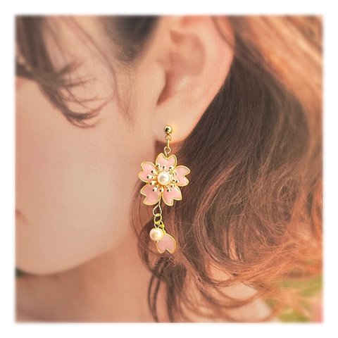 《再販》Princess earrings Sakura pink