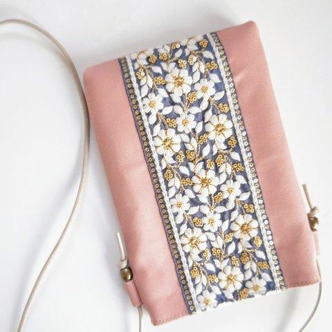 インド刺繍＊スマホショルダー　　サコッシュ　ポシェット