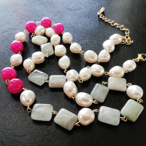 淡水パール、翡翠、瑪瑙のネックレス
necklace made with a fresh water pearl, jade, and amber